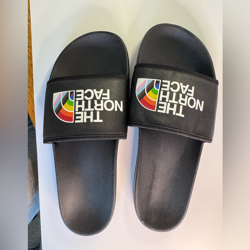 The North Face Base Camp III Pride Slides - Black/Rainbow - Size 12 NWOT